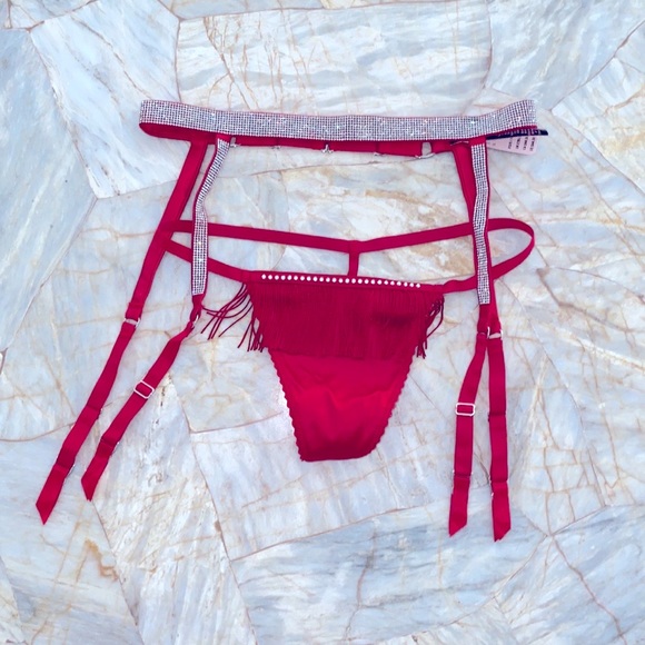 Victoria Secret Matching Two piece Set Garter XS/Small Thong V-String Small Red